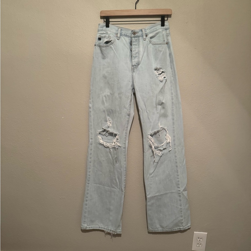 Kancan Highrise Light Washed Distressed Jeans